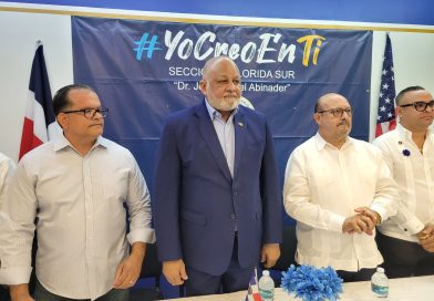 Roberto Fulcar, fue recibido en la Seccional Florida Sur del PRM 