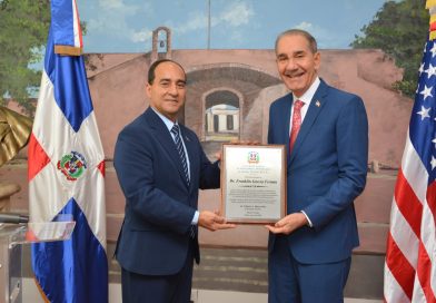 Consulado General de la República Dominicana en Miami, recibe visita de cortesía del Dr. Franklin García Fermín.