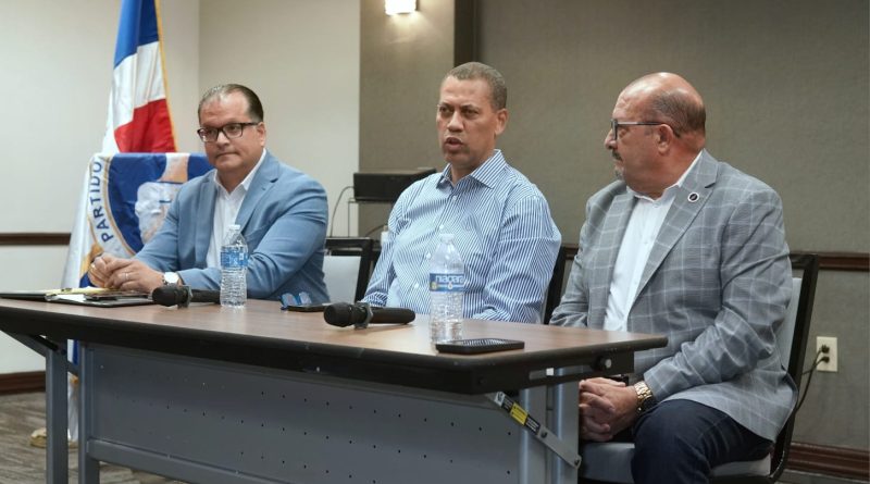 Guido Gómez Mazara concluye periplo en la ciudad de Miami, Florida