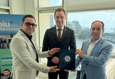 Consulado General de la República Dominicana en Miami y Broward International University suscriben acuerdo de colaboración académica