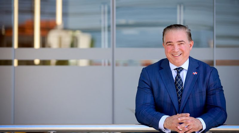 Conozca la historia del Lic. Héctor E. Porcella Dumas, coordinador nacional del Gigantesco Sector Externo que respalda y apoya el Proyecto David Collado Presidente 2028