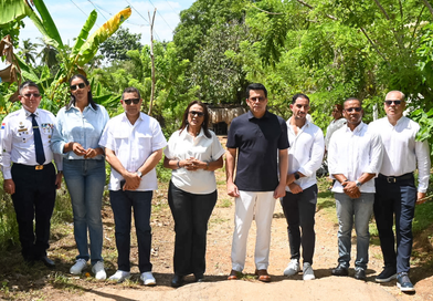 Ministerio de Turismo inicia nuevas obras viales en Arroyo Barril, Samaná