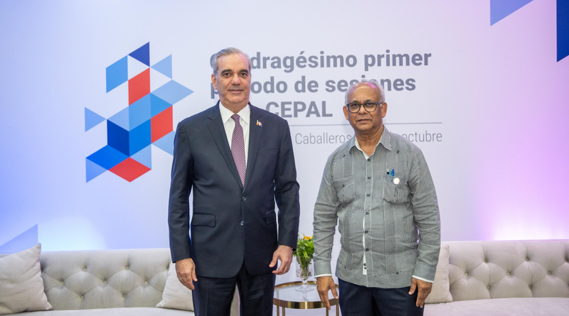 Presidente Luis Abinader aborda con secretario general de la OEA plan de acción para Haití y situación de la democracia en la región